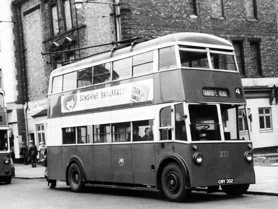  Karrier W4 Park Royal (H30/26R) 1946 года  (фото 1 из 1)